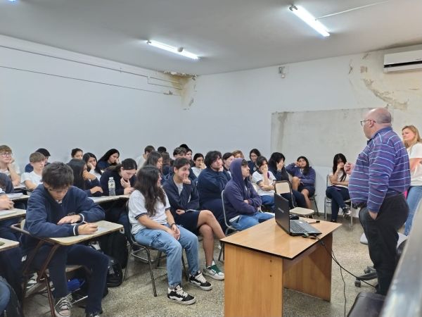 Inicio del Taller de Marketing Digital