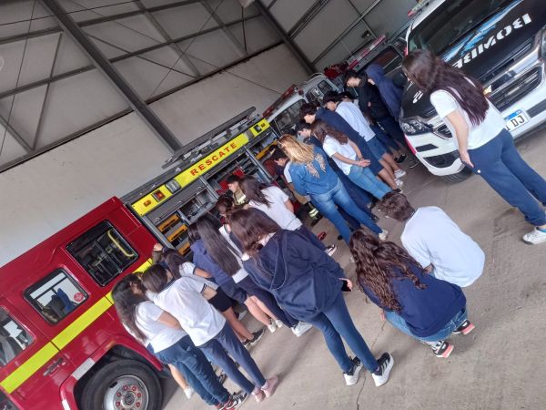 Visita a Bomberos Voluntarios